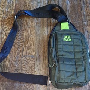 Green Steve Madden messenger bag
